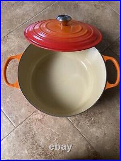 Le Creuset Enameled Cast Iron 7.25 Qt Signature Flame Dutch Oven Nice Color