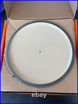 Le Creuset Enameled Cast Iron Signature Round Wide Dutch Oven, 6.75 qt, Licorice Le Creuset Enameled Cast Iron Signature Round Wide Dutch Oven, 6.75 qt, Licorice