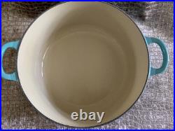 Le Creuset Signature Enameled Cast Iron Round Dutch Oven-5½qt #26 Caribbean Le Creuset Signature Enameled Cast Iron Round Dutch Oven-5½qt #26 Caribbean
