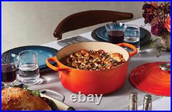 Le Creuset Signature Round Dutch Oven 4.5 QT Enameled Cast Iron Brand New