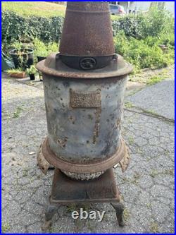 Leader Oak No. 29 pot belly parlor stove