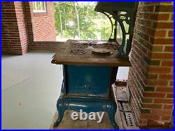 MOORE'S RARE AMERICAN VINTAGE ALL ORIGINAL Heating stove Blue