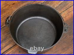 Martin Stove & Range #10 Hamburger Logo Cast Iron Dutch Oven