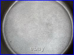 Martin Stove & Range #10 Hamburger Logo Cast Iron Dutch Oven