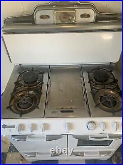 O'Keefe & Merritt Vintage Gas Stove, with broiler & pancake grill, 1940s Venice