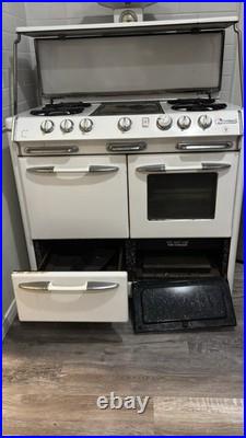 O'Keefe & Merritt Vintage Stove