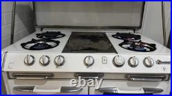 O'Keefe & Merritt Vintage Stove