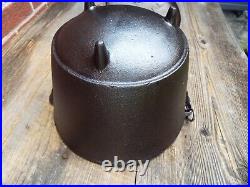 Old #7 Cast Iron 3 Leg Bean Pot with Lid, Restored