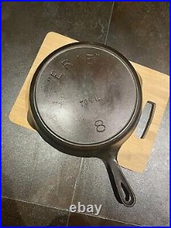 PRE-GRISWOLD ERIE #8 704 L CAST IRON SKILLET Vintage