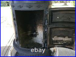P. D. Beckwith No. 16 Round Oak Wood Stove 1896 withMissing Finial, Cracked Lid