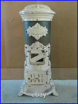 Petit Coal Stove with Heavy Enameled Cast Iron Fittings Thermocet No 75 Nice Condi