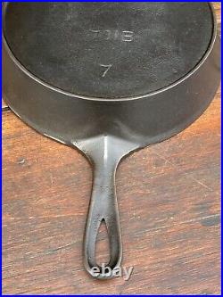 Pre Griswold Erie #7 Third Series Cast Iron Skillet