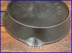 Pre Griswold Erie #7 Third Series Cast Iron Skillet