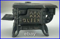 Queen Cast Iron Miniature Stove Salesmen Store Sample W580