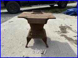 Queen Pot Belly Stove CAST IRON STOVE Model No. 28 Queen Pot Belly Stove CAST IRON STOVE Model No. 28