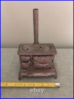 RARE VHTF Antique Queen Dollhouse Cast Iron Stove 112 A/O