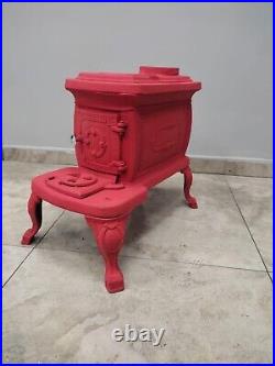 Red Woody Cast Stove Nostalgia, Wood Burning Stove, % 100 Cast Iron Stove Red Woody Cast Stove Nostalgia, Wood Burning Stove, % 100 Cast Iron Stove