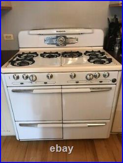 Roper Gas Stove, 6 burner, double oven, double broiler 1956 in good working cond
