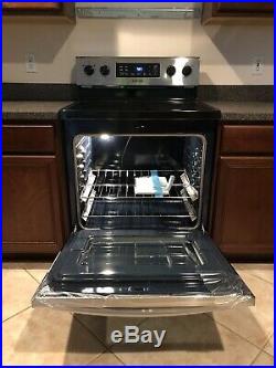 Samsung ELECTRIC RANGE 5.8 Cu Ft Stainless Steel Free Standing Convection Oven