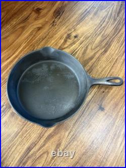Sidney Hollow Ware Wagner Transition No. 8 Cast Iron Skillet with Heat Ring