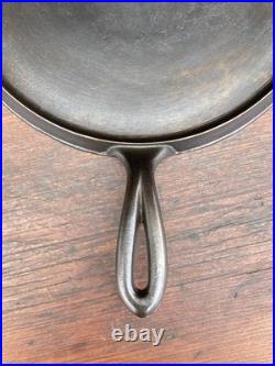 Sidney Script Logo #9 Cast Iron Griddle