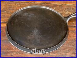 Sidney Script Logo #9 Cast Iron Griddle