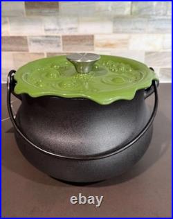 Smith and Clark 4 Quart Cast Iron Cauldron Pot Green'Bubbling' Lid