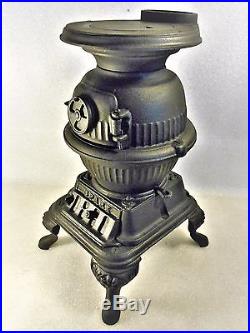 Spark Pot Belly Stove Salesman Sample Grey Iron Casting Co. Cast Iron