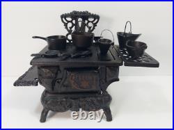USA Stamp CRESCENT Miniature CAST IRON Stove Oven 17 Piece Toy Salesman Sample