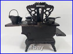 USA Stamp CRESCENT Miniature CAST IRON Stove Oven 17 Piece Toy Salesman Sample