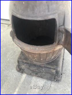US Cannon Heater #20 Wood/Coal Potbelly Stove Cast Iron 51 inches Tall RARE