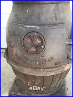 US Cannon Heater #20 Wood/Coal Potbelly Stove Cast Iron 51 inches Tall RARE