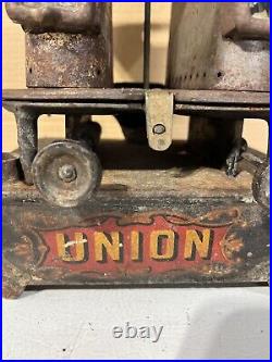 VINTAGE CAST IRON SAD IRON UNION HEATER STOVE GARDNER NOT Tested