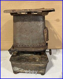 VINTAGE CAST IRON SAD IRON UNION HEATER STOVE GARDNER NOT Tested