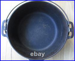 VINTAGE GRISWOLD No 8 CAST IRON TITE-TOP DUTCH OVEN #833 WITH LID