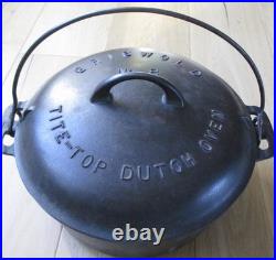 VINTAGE GRISWOLD No 8 CAST IRON TITE-TOP DUTCH OVEN #833 WITH LID