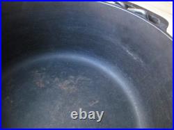 VINTAGE GRISWOLD No 8 CAST IRON TITE-TOP DUTCH OVEN #833 WITH LID