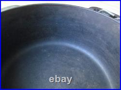 VINTAGE GRISWOLD No 8 CAST IRON TITE-TOP DUTCH OVEN #833 WITH LID