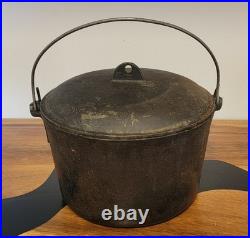 VTG Birmingham Stove & Range (FBP) Cast Iron Bean Pot withLid