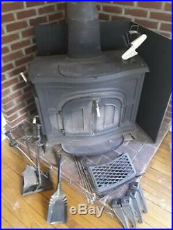 Vermont Castings Defiant II wood stove
