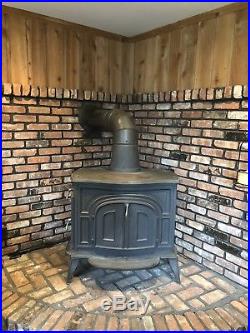 Vermont Castings Defiant Wood Burning Stove