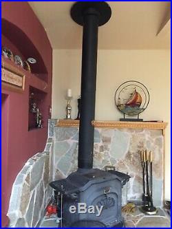 Vermont Castings Resolute Wood Burning Stove