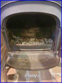 Vermont Castings Resolute Wood stove