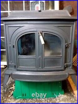 Vermont Castings VIGILANT Wood Stove With BIG Glass Door Inserts Great