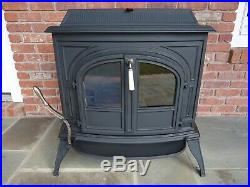 Vermont Castings Vigilant Wood/Coal Stove with accessories For Sale