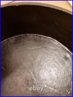 Vintage #12 Knox Stove works cast iron bean pot, kettle. Knoxville Tenn. WithLid
