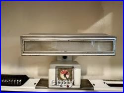 Vintage 1950s O'Keefe & Merritt Gas Stove 4 Burner with Griddle & Grillevator