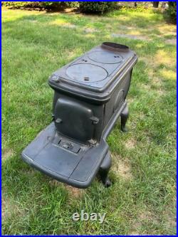 Vintage 8.25 Beechwood Windsor Montgomery Ward and Co Cast Iron Wood Stove