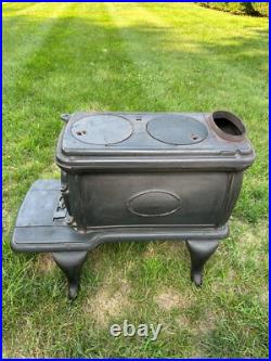 Vintage 8.25 Beechwood Windsor Montgomery Ward and Co Cast Iron Wood Stove