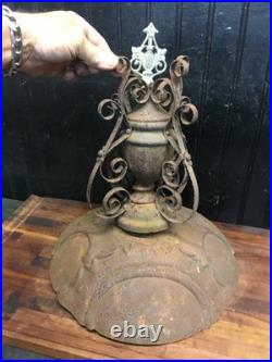 Vintage Antique Parlor Potbelly Stove Burner Cast Iron Top with Finial